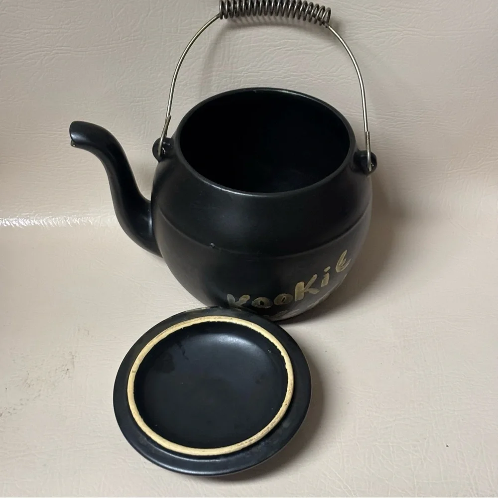 Vintage 1960 McCoy Pottery Teapot 